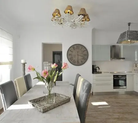 Paros Butterfly Villas Pounda Room photo